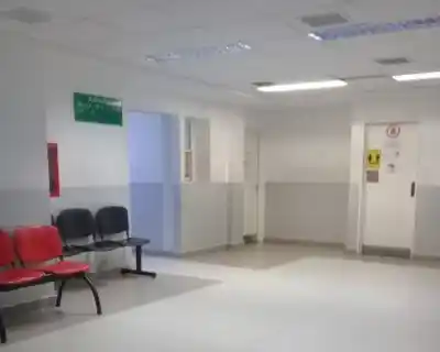 Vuelco en la ruta 7: un hombre pelea por su vida y el resto de la familia resultó herida