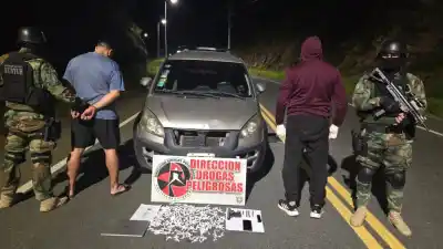 Catamarca en alerta: Detienen a un policía federal con cocaína y una pistola reglamentaria