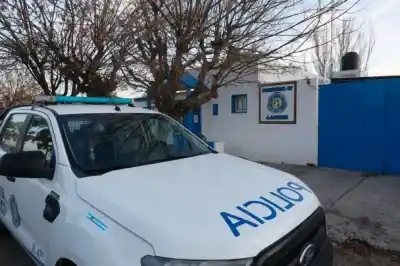 Discusión en J.J. Gómez: la Policía tuvo que intervenir dos veces y un joven terminó demorado