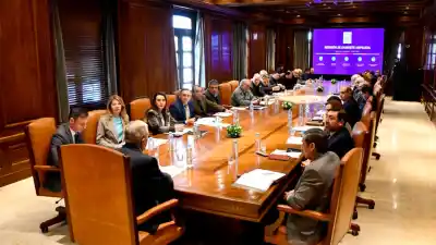 El gobernador Elías Suárez reunió a todo su gabinete: qué temas críticos se trataron a puertas cerradas