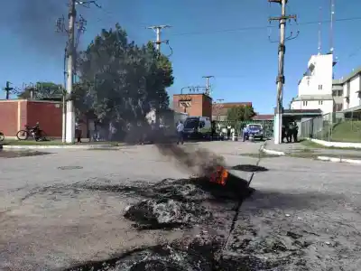 Protesta en Monteros: “Obreros del ingenio Ñuñorco piden mejoras salariales”