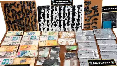 Cayeron cuatro puntos de venta de drogas en Valentina Sur: el dato que destapó todo