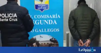 Escándalo en un supermercado: un hombre fue detenido por filmar a una empleada en el baño