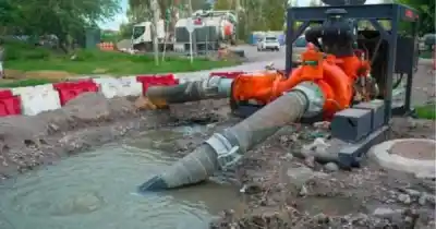 Corralitos: la promesa de Mingorance que podría terminar con los desbordes cloacales