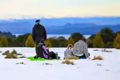 Música y esquí: el plan perfecto que Batea Mahuida preparó para este sábado