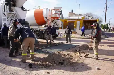 Obras en calle San Carlos: así avanzan los trabajos que cambiarán la circulación en La Banda
