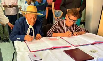Tras 60 años juntos, esta pareja de El Quebrachal selló su amor con un sí frente al Registro Civil