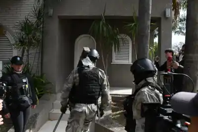 Caso EXEN: dos de los cinco prófugos habrían escapado del país mientras tres caían detenidos