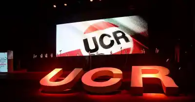 El radicalismo bonaerense se prepara para 2027: unidad interna y críticas a Kicillof