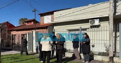 El drama de Los Hornos: vecinos hartos de las entraderas y los motochorros salieron a la calle