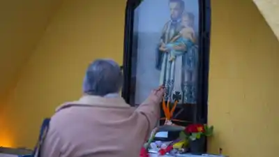 A pesar del frío, la fe volvió a reunir a los fieles en el Santuario de Orfila