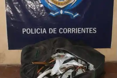 Robó los caños de un aire acondicionado escolar en plena madrugada y terminó detenido