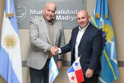 Puerto Madryn: el embajador de Panamá visitó al intendente y ya se habla de inversiones