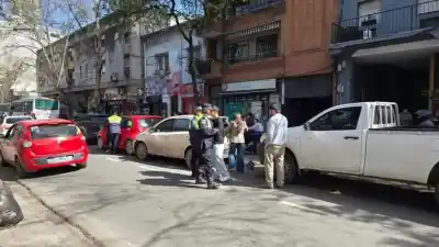 Frenada sorpresiva desató un efecto dominó en pleno centro