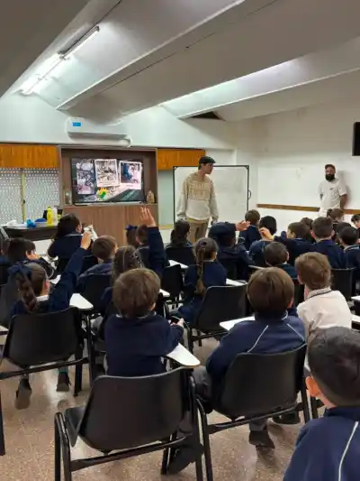 ¿Qué están enseñando en las escuelas de Tanti para cuidar el ambiente?