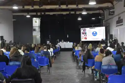 El Hospital de la Madre y el Niño celebró sus 50 años con una jornada que dejó más de 500 profesionales capacitados