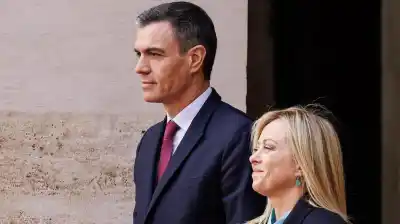 España contraataca: endurece los controles a viajeros de Italia y la disputa diplomática escala
