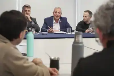 ¿Qué acordaron los docentes de Chubut con el Gobierno? El detalle del nuevo aumento que impacta en el bolsillo
