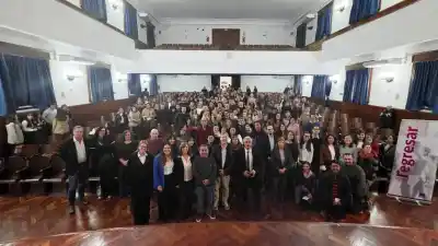 El plan que reabre las puertas de la UNR: más de 1.600 vuelven a las aulas para recibirse
