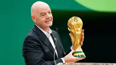 El pago millonario que complica a Gianni Infantino: la denuncia que sacude a la FIFA