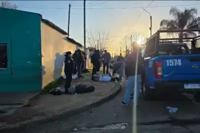 Encontraron un arsenal y droga en Concordia: lo que la Policía descubrió en plena calle
