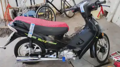 Abandonaron una moto y su fuga por los techos terminó en un doble arresto