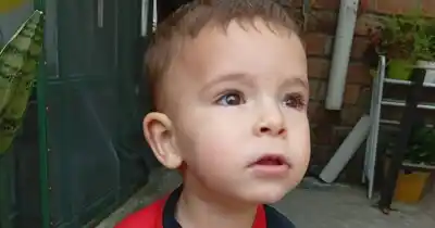 Balacera en una barbería: La secuencia de un enojo ajeno que terminó con la vida de un bebé en brazos de su padre