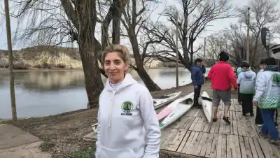 Del diagnóstico al río: la historia de Gaby, la mujer que transformó el cáncer en una escuela de canotaje