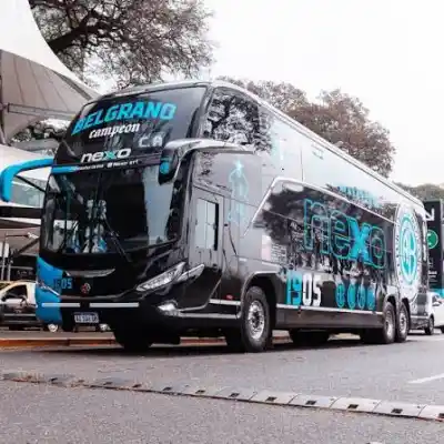 El ómnibus pirata de Belgrano llega a Villa Carlos Paz: ¿cómo sumarte como socio?