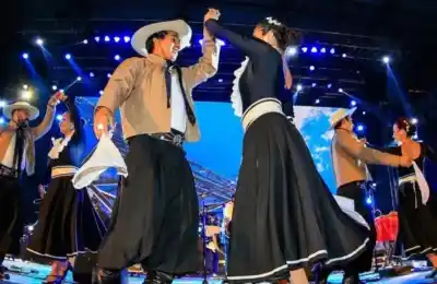 Más de 150 especialistas se reúnen en Resistencia para el VIII Congreso Nacional de Folklore
