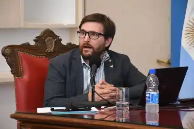 La Pampa lidera la conectividad nacional, pero Curciarello lanza un dardo a Telecom y a la interna PJ