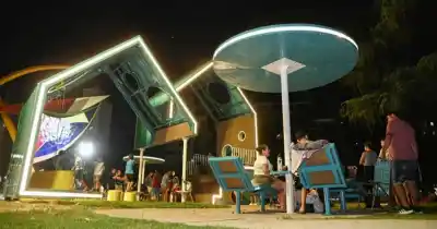Rosario estrena un espacio público único: la primera “sala de estar” al aire libre del país
