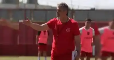 El Rojo necesita un milagro: Cambaceres va por la victoria ante Alem con una racha que lo tiene al borde del abismo