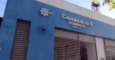 Atropelló a su ex mujer al salir del trabajo y la atacó con un cuchillo en Piamonte