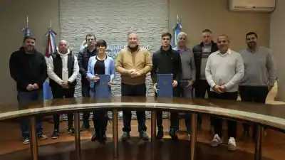 ¿Qué obras vienen para la colectora de avenida Perón? El municipio firmó un convenio que promete cambios