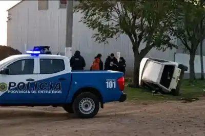Volcó en Chajarí y el alcoholímetro marcó 1,75: el dato que complica al conductor