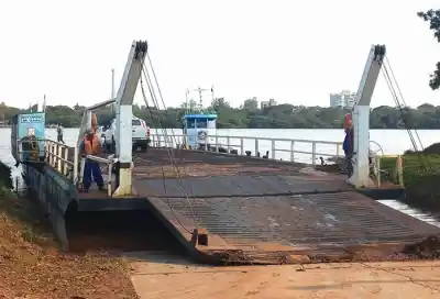 ¿Balsa para descomprimir el puente Belgrano? La advertencia que enciende las alarmas