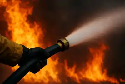 Incendio devastador en Villa San Lorenzo: una casa quedó reducida a cenizas
