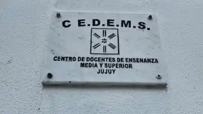Docentes de Jujuy frenan el paro pero exigen respuestas por los descuentos salariales