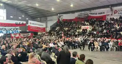 Estalló la UCR bonaerense: un sector abandonó la Convención y apunta a armar un nuevo espacio