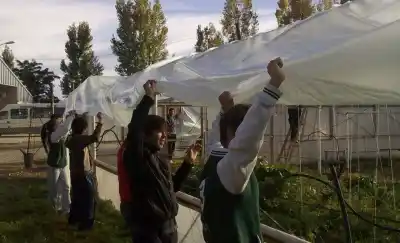 El gobernador Ziliotto adjudicó una obra millonaria para un comedor escolar en 25 de Mayo