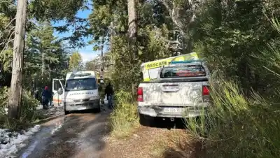 Una familia cayó con su auto al lago Nahuel Huapi: la pequeña de 3 años no sobrevivió