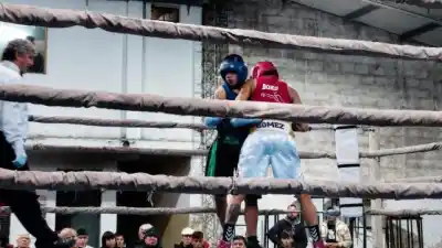 Nueve combates vibrantes en una noche de boxeo amateur en el Club Palma Juniors