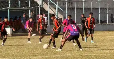 Universitario y Zapla chocan por la Liga Jujeña: ¿quién se queda con la victoria?