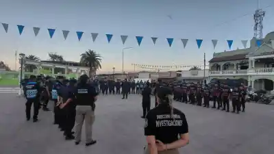 Más de 200 efectivos en dos localidades salteñas: 135 demorados y secuestro de marihuana