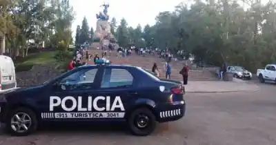 Amenazó con un cuchillo a una ciclista en el Cerro de la Gloria y lo atraparon en un pozo