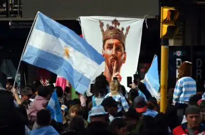 Las fotos que capturaron la locura del Mundial en Paraná: la muestra que nadie debería perderse