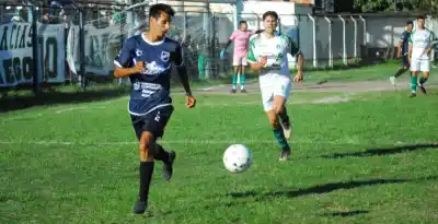Goleada histórica: Sacachispas arrasó 6 a 0 y es líder junto a Huracán