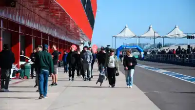 El rugido que paralizó Las Termas: más de 100 bestias de alta gama dominan la pista