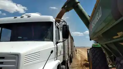 El transporte de cargas encendió una nueva alarma: el índice que anticipa el impacto en toda la cadena productiva